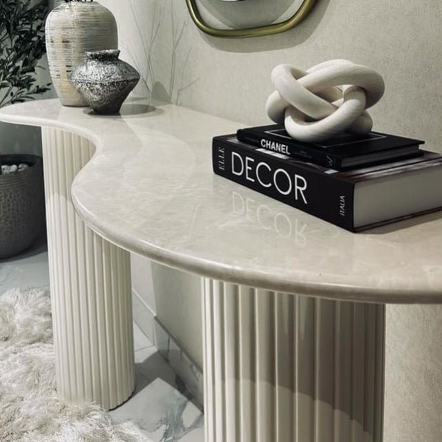 Crème Uno Marble Console – Wooden Rounded Base (160x40x90 cm)