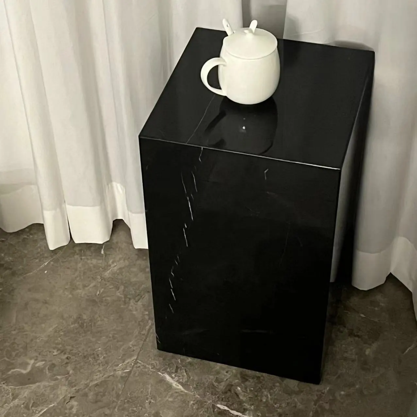 Black Marquina Plinth 30x30x80