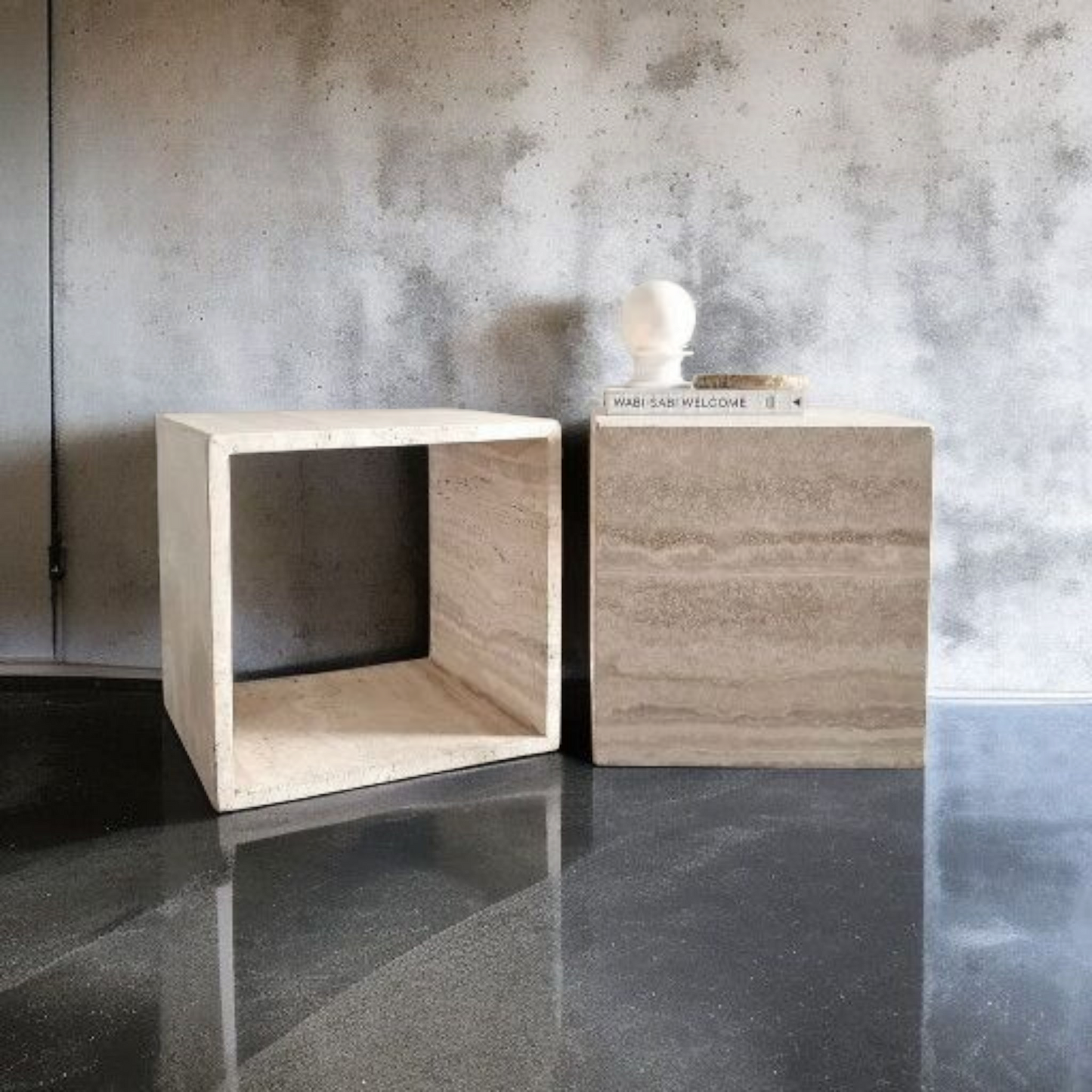 Light Travertine Side Table (40x40x40 cm)